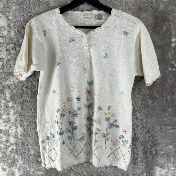 Yarnworks Tops - Yarnworks Size S Floral Embroidered Knit Top Ivory Short Sleeve Button